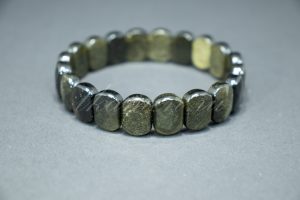 Браслет из обсидиана золотистого граненый 14*10 мм