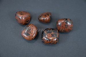 Галтовка из обсидиана коричневого