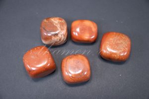 Галтовка из яшмы красной