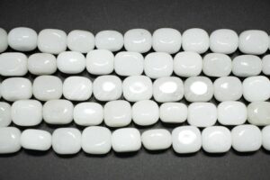 Кварц белый галтовка 10-12 мм (распродажа)