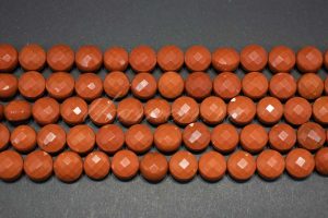 Яшма красная круглые граненые 8 мм